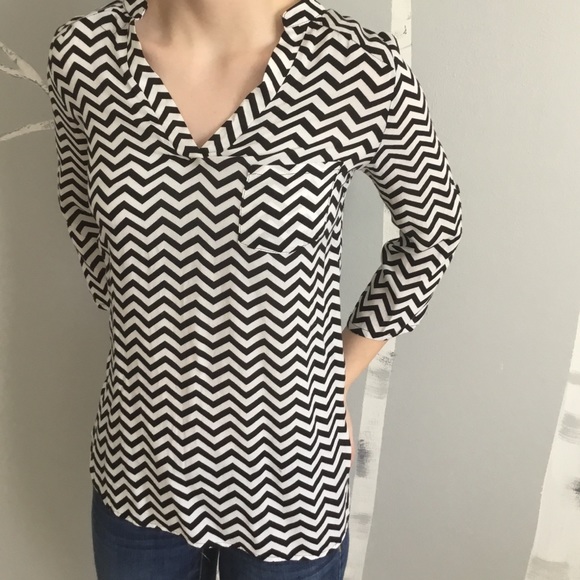 Rue21 Chevron blouse - Picture 1 of 7